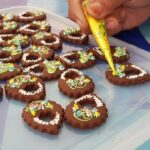 Kue karawo rasa coklat hasil olahan para ibu rumah tangga di Desa Hutadaa, Kecamatan Talaga Jaya, Kabupaten Gorontalo. Foto: Burdu/banthayoid