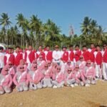 Karang Taruna Putra Desa Liyoto meraih juara III lomba gerak jalan kategori umum tingkat Kecamatan Bongomeme dalam rangka HUT ke-81 RI. Tampil kompak dan penuh semangat, para pemuda Liyoto turut membawa nama desa sekaligus menunjukkan kontribusi generasi muda dalam kegiatan positif. Minggu, (16/8). Foto: Dok istimewa.