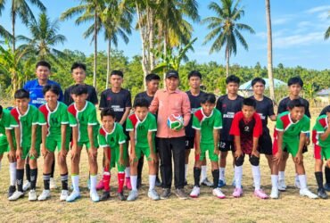 Turnamen Mini Soccer U-15 di Desa Molopatodu, Bongomeme, menjadi wadah bagi talenta muda mengasah kemampuan sekaligus menumbuhkan sportivitas dan kekompakan. Minggu, (16/8). Foto: Dok istimewa.