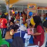 Alfamart Sahabat Posyandu hadir di Desa Dumolodo, Gorontalo Utara, dengan layanan pemeriksaan tumbuh kembang anak, pemantauan kesehatan, edukasi gizi, hingga pemberian makanan tambahan.