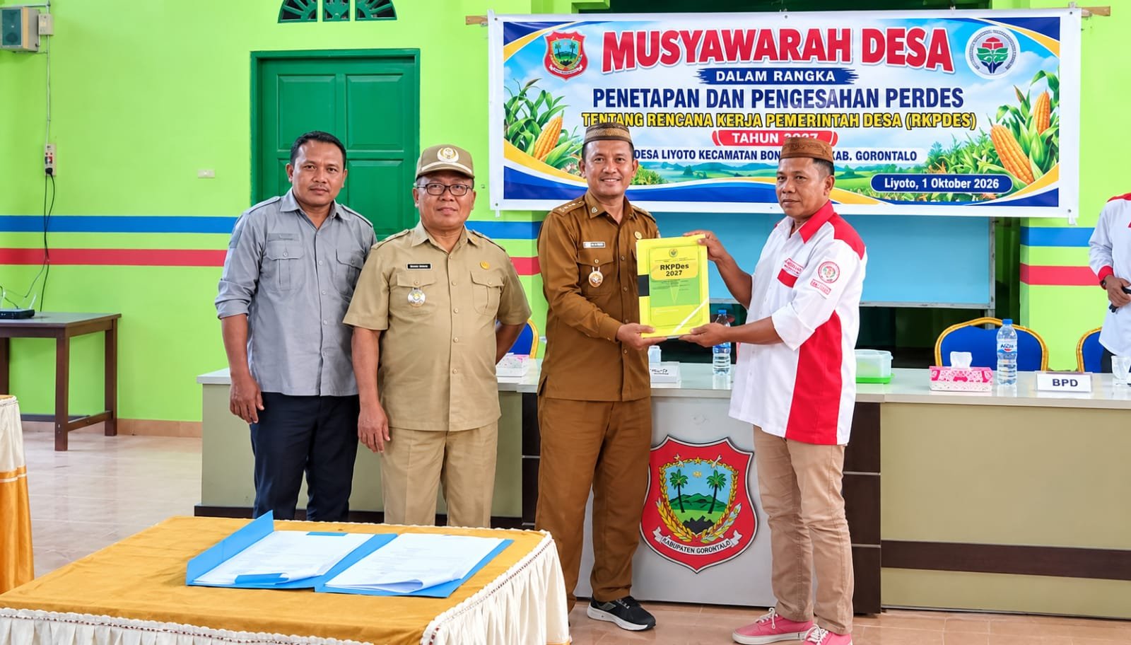 Desa Liyoto tetapkan RKPDes 2027 melalui Musdes. Program pembangunan disusun berdasarkan aspirasi dan kebutuhan warga, dengan komitmen untuk dilaksanakan secara transparan dan tepat sasaran. Senin, (28/9). Foto: Dok istimewa.